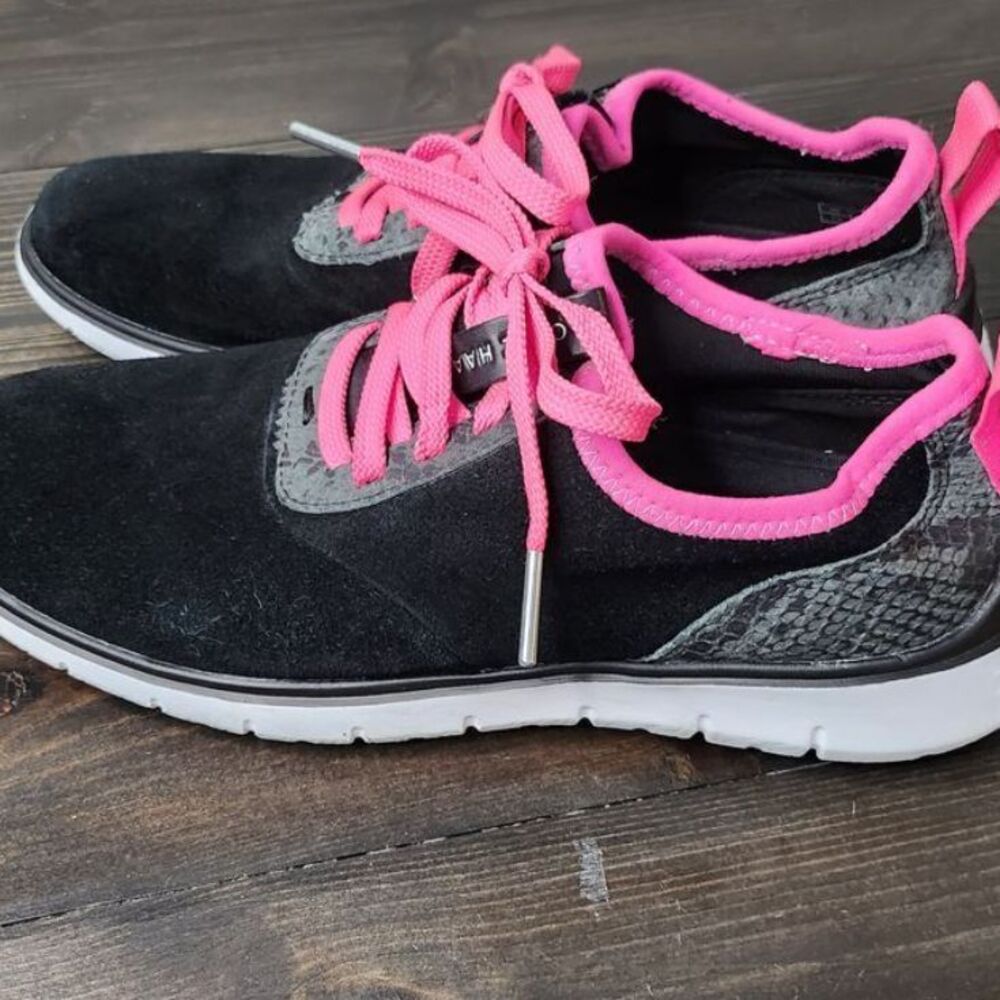 Cole Haan Zerogrand Shoes Womans Size 7.5 black and Pink Suede Hot Pink